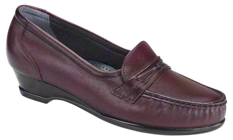 Easier Slip On Loafer - Antique Wine