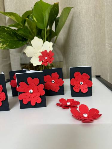 نوتات صغيرة حسب الطلب 