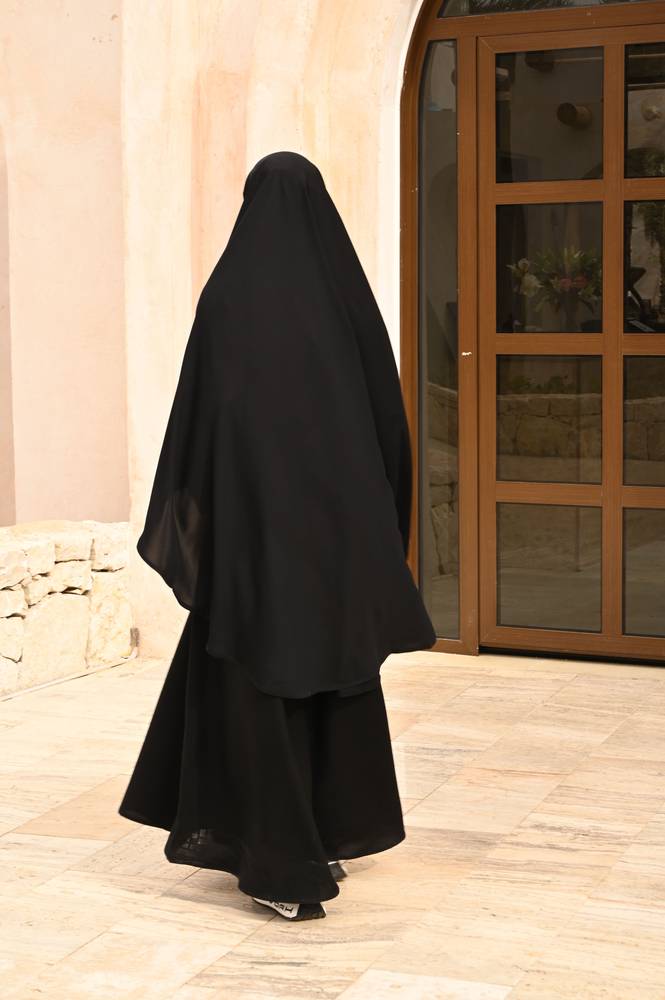( خمار الوقار ) خمار مصري