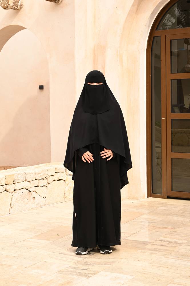 خمار طبي + نقاب + بندانة (بكج الطبيبة بلون أسود ) 🩺