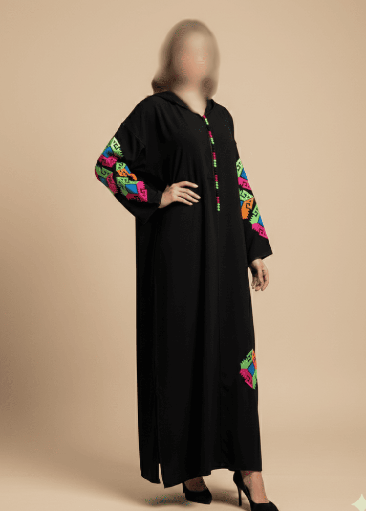 جلابية مغربي باللون الأسود