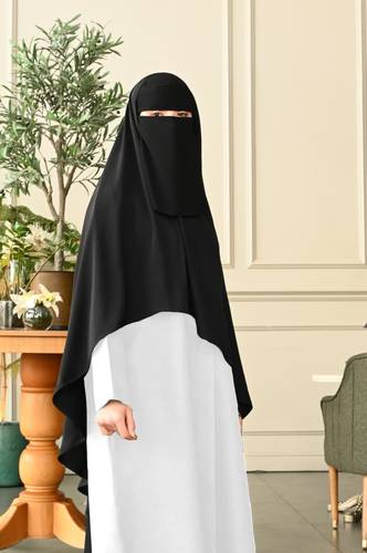 خمار طبي + نقاب + بندانة (بكج الطبيبة بلون أسود ) 🩺