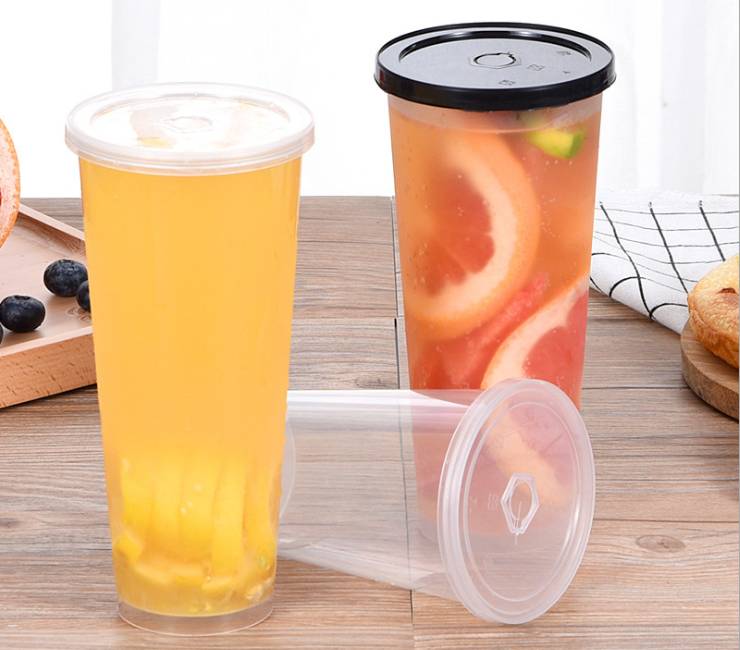 اكواب بلاستيك شفاف pp عدد 25 كوب مع الاغطية لون اسود -  (355ml) 12Oz 