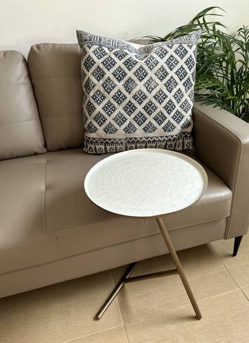 Classy Side table - White