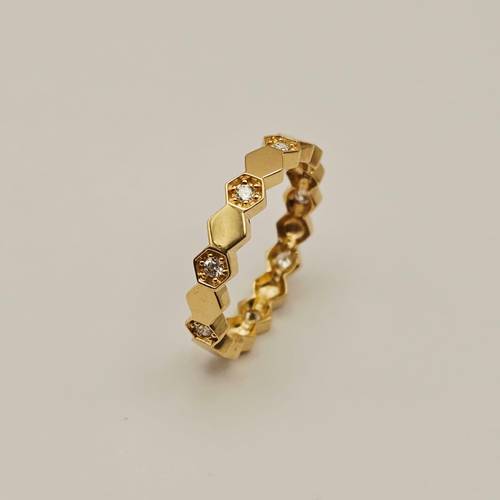 دبلة ذهب عيار 18