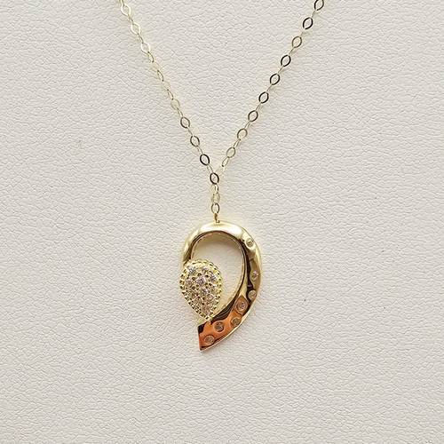 عقد ذهب عيار 18