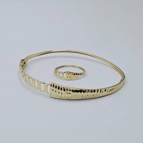 اسوارة ذهب عيار 18