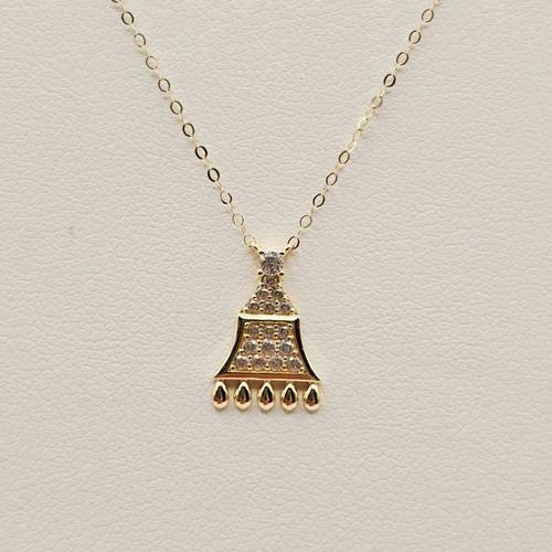 عقد ذهب عيار 18