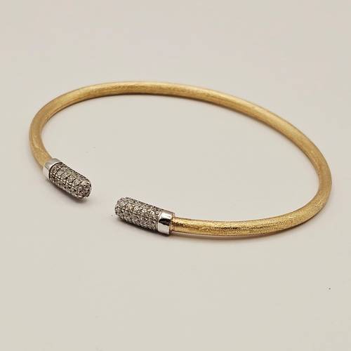 اسوارة ذهب عيار 18