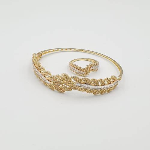 اسوارة ذهب عيار 18
