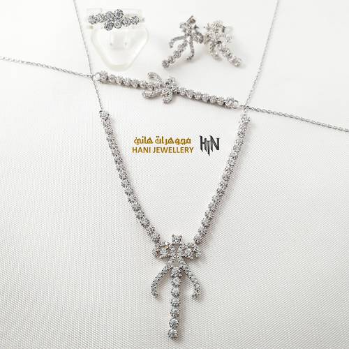 طقم ذهب عيار 18