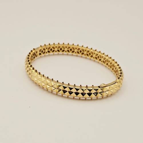 اسوارة ذهب عيار 18