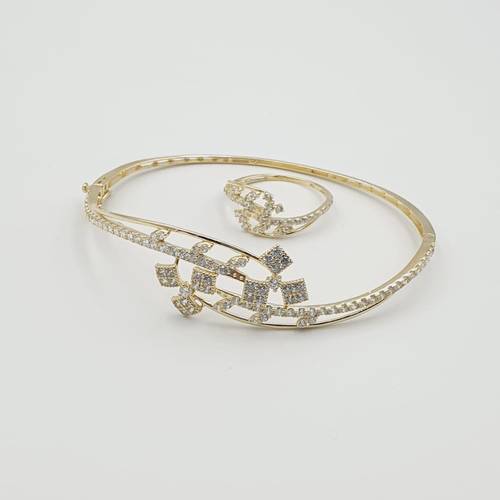 اسوارة ذهب عيار 18