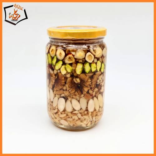 عسل بالمكسرات