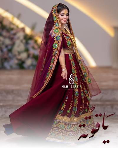 فستان ياقوتة