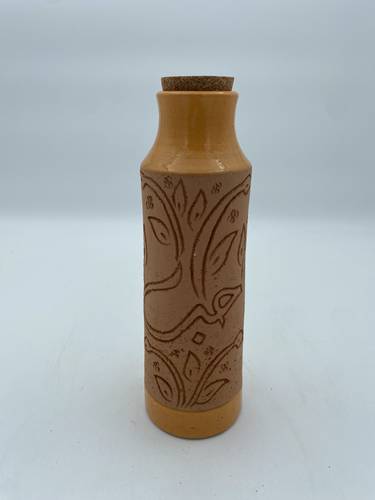 قارورة طراز مديني 600 ملي  واكثر (حب) برتقالي