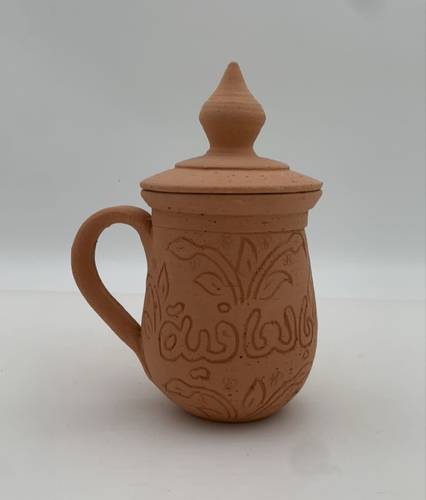 كوب فخار مع غطاء ( بالعافية)