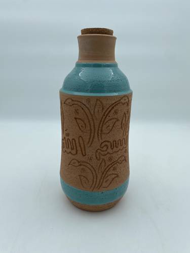 قارورة طراز مديني (بسم الله) تركواز، 1.5لتر تقريباً.