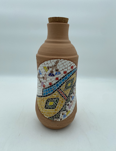 قارورة فسيفساء ( سجادة مائلة) 1.5لتر  تقريبا