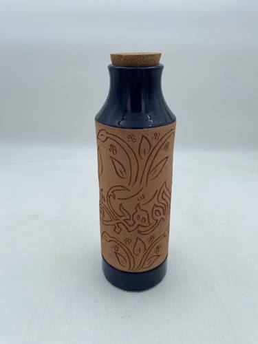 قارورة طراز مديني 600 ملي واكثر  (الوهاب) كحلي