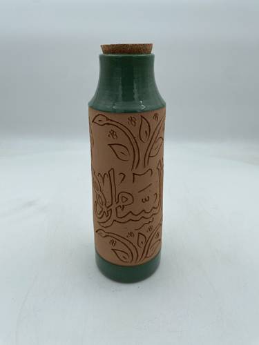 قارورة طراز مديني 600 ملي واكثر  (السلام) اخضر