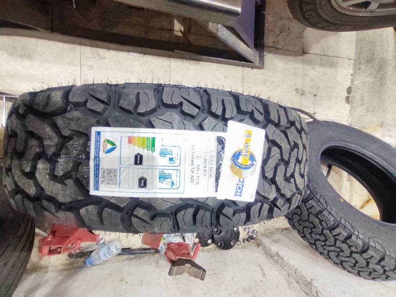 كفرات بي واي ريتش مقاس 235/75/15