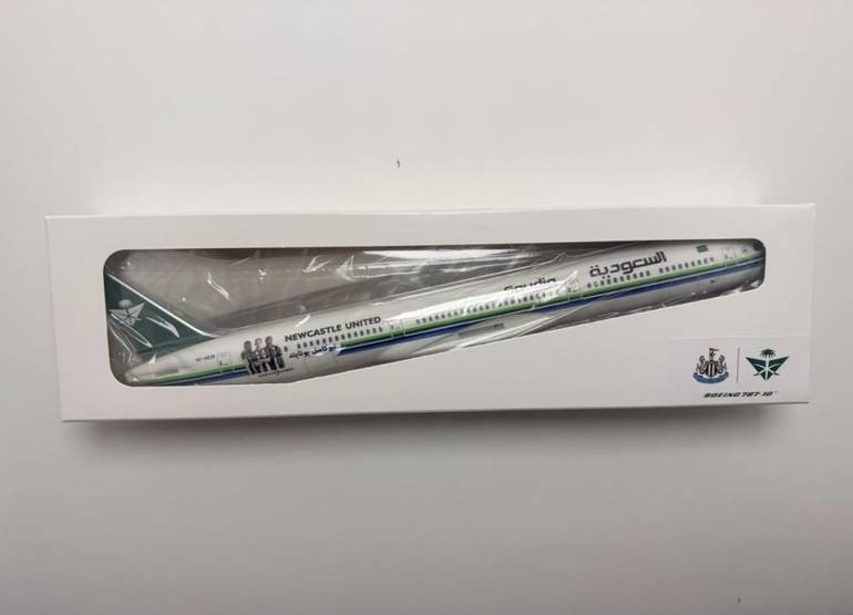 مجسم B787-10 الخطوط السعودية نيوكسل (نادرة جدا)