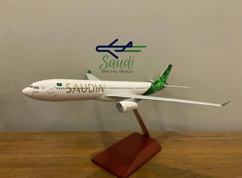 مجسم A330 الخطوط السعودية بشعار اليوم الوطني القديم