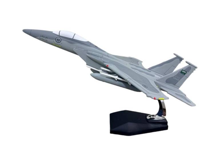 مجسم  طائرة F15 - القوات الجوية الملكية السعودية