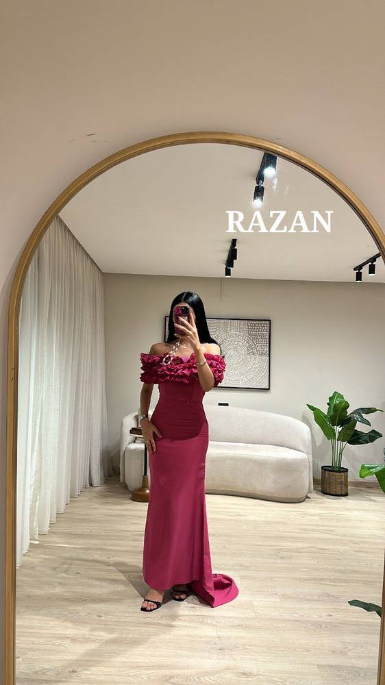 فستان اميلي فوشي طويل