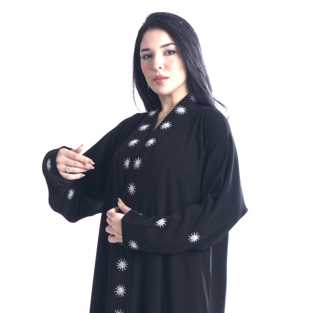 عباية كريب ملكي بتطريز شك يدوي