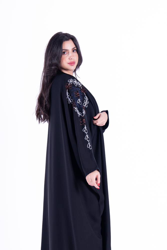 عباية قصة نصف بشت قماش نواعم قصة تطريز آري
