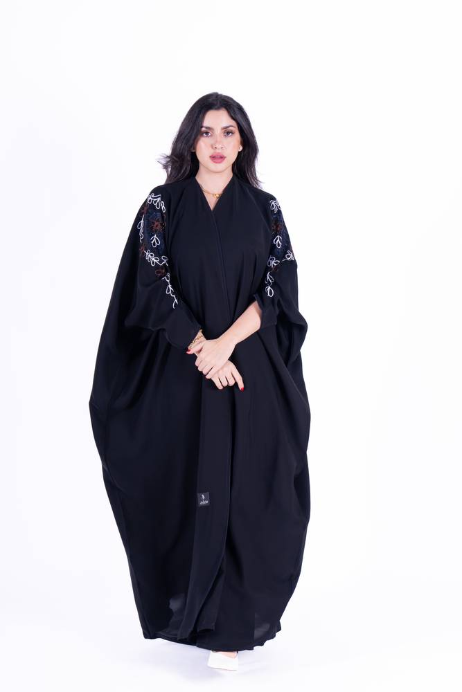عباية قصة نصف بشت قماش نواعم قصة تطريز آري