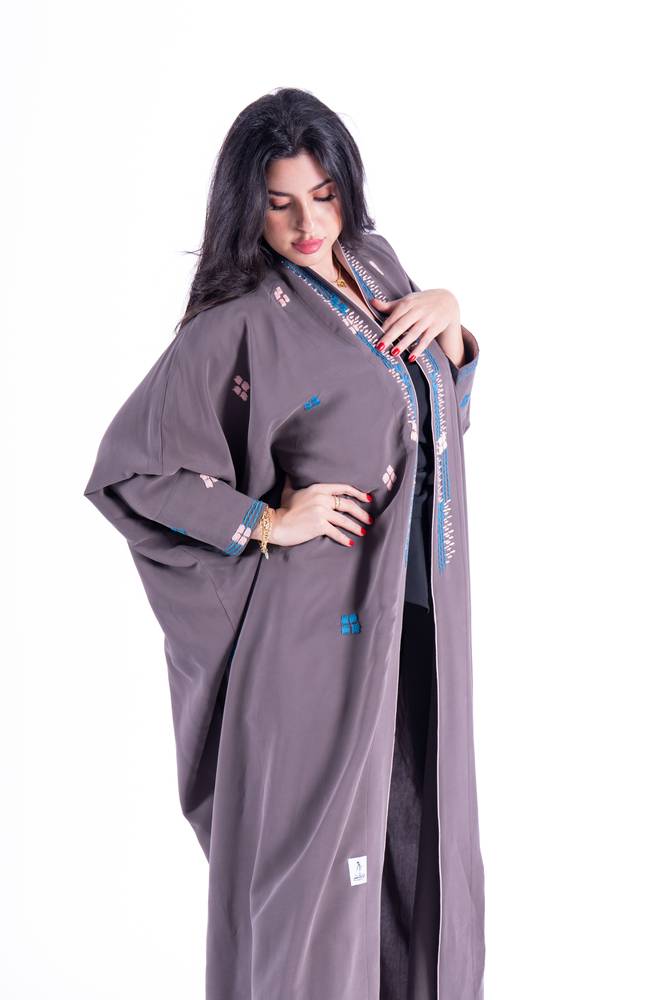 عباية قصة نص بشت قماش كريب مغسول