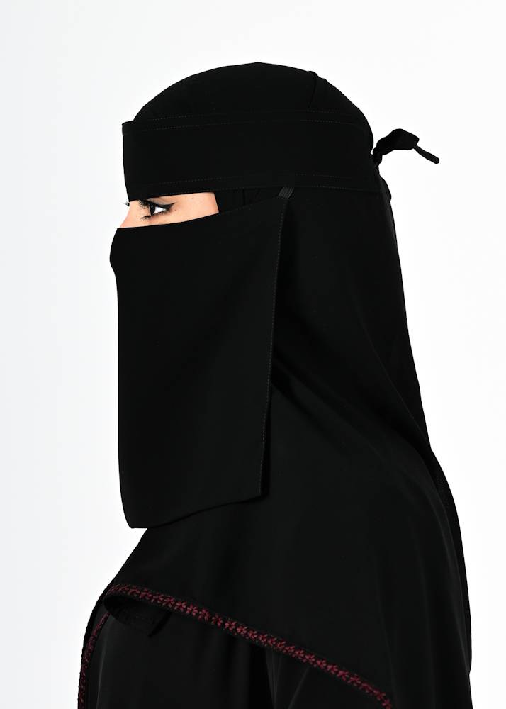 نقاب برايفت وسط خط عادي
