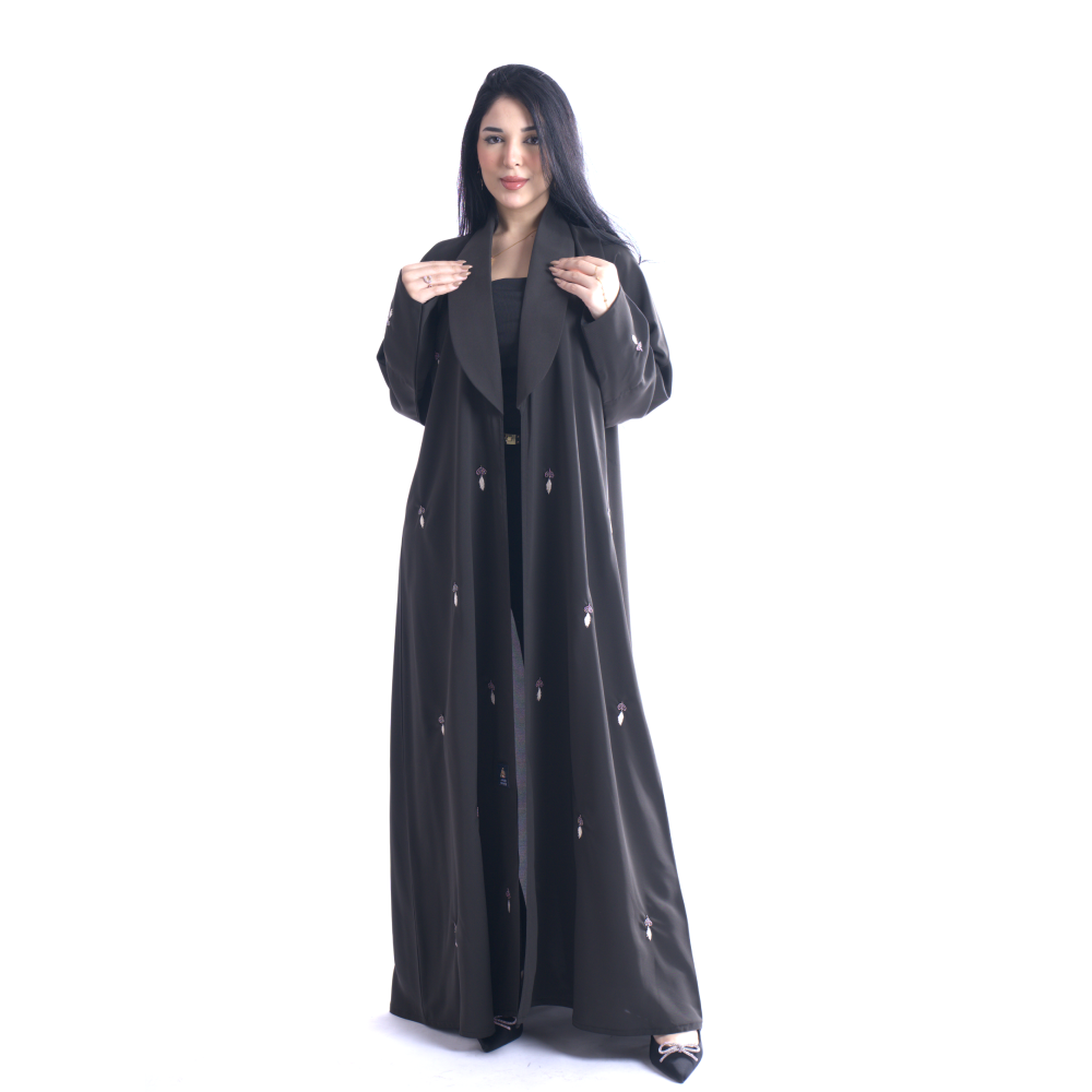 عباية شتوية بتطريز شك يدوي