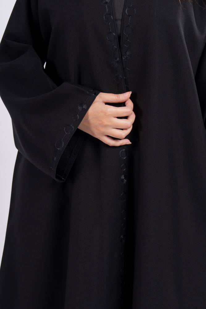 عباية عادية بقماش ميني ميت