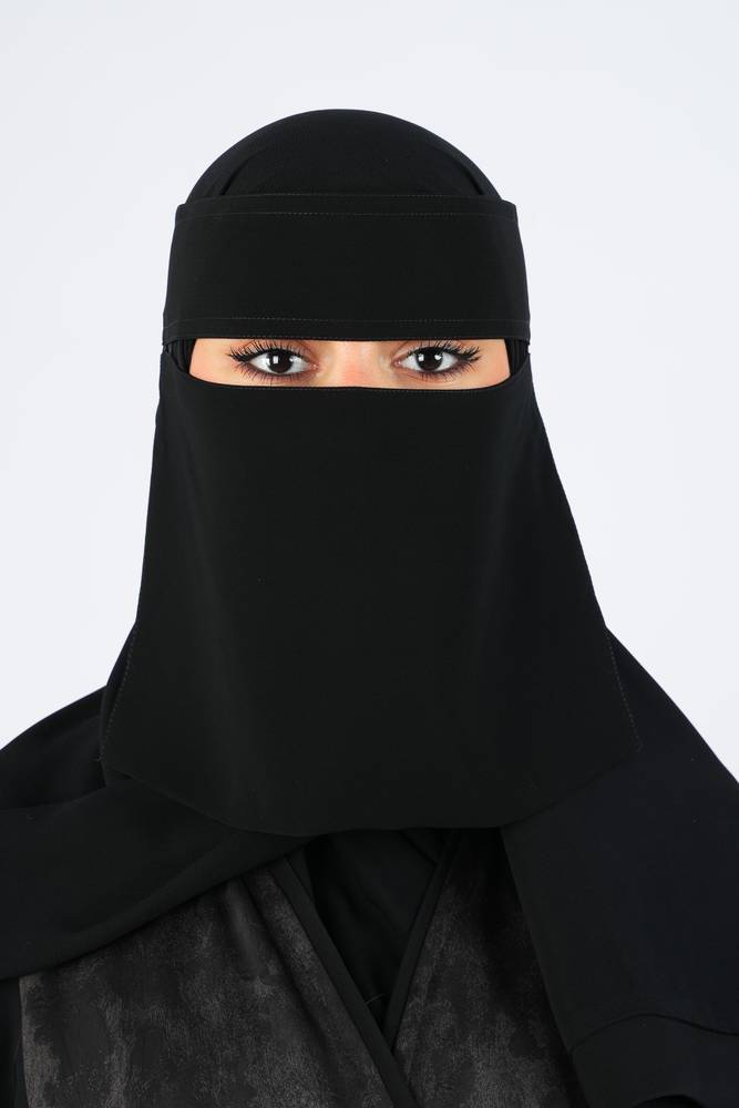 نقاب برايفت قصير مع خطين