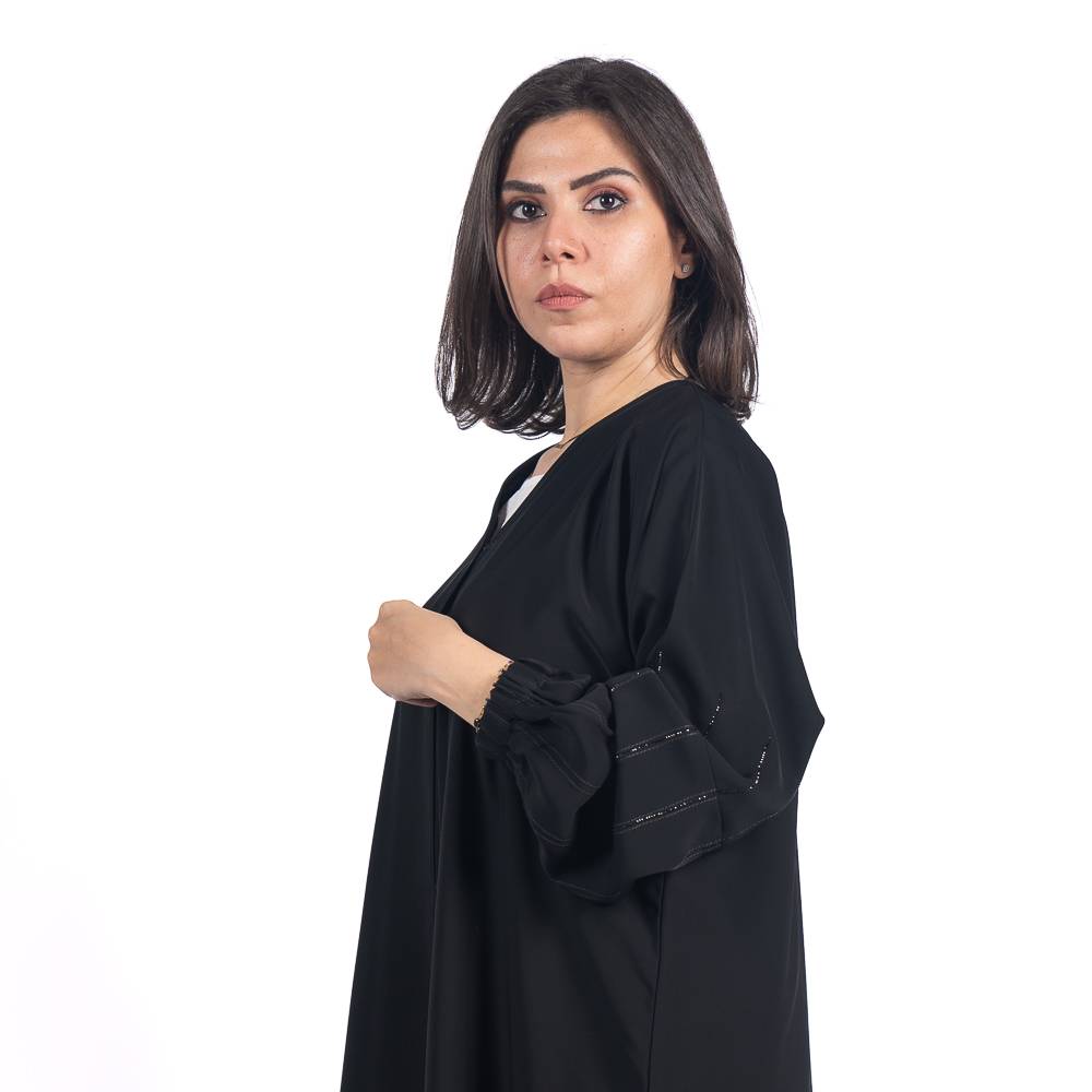 عباية سادة بقماش نواعم الفاخر