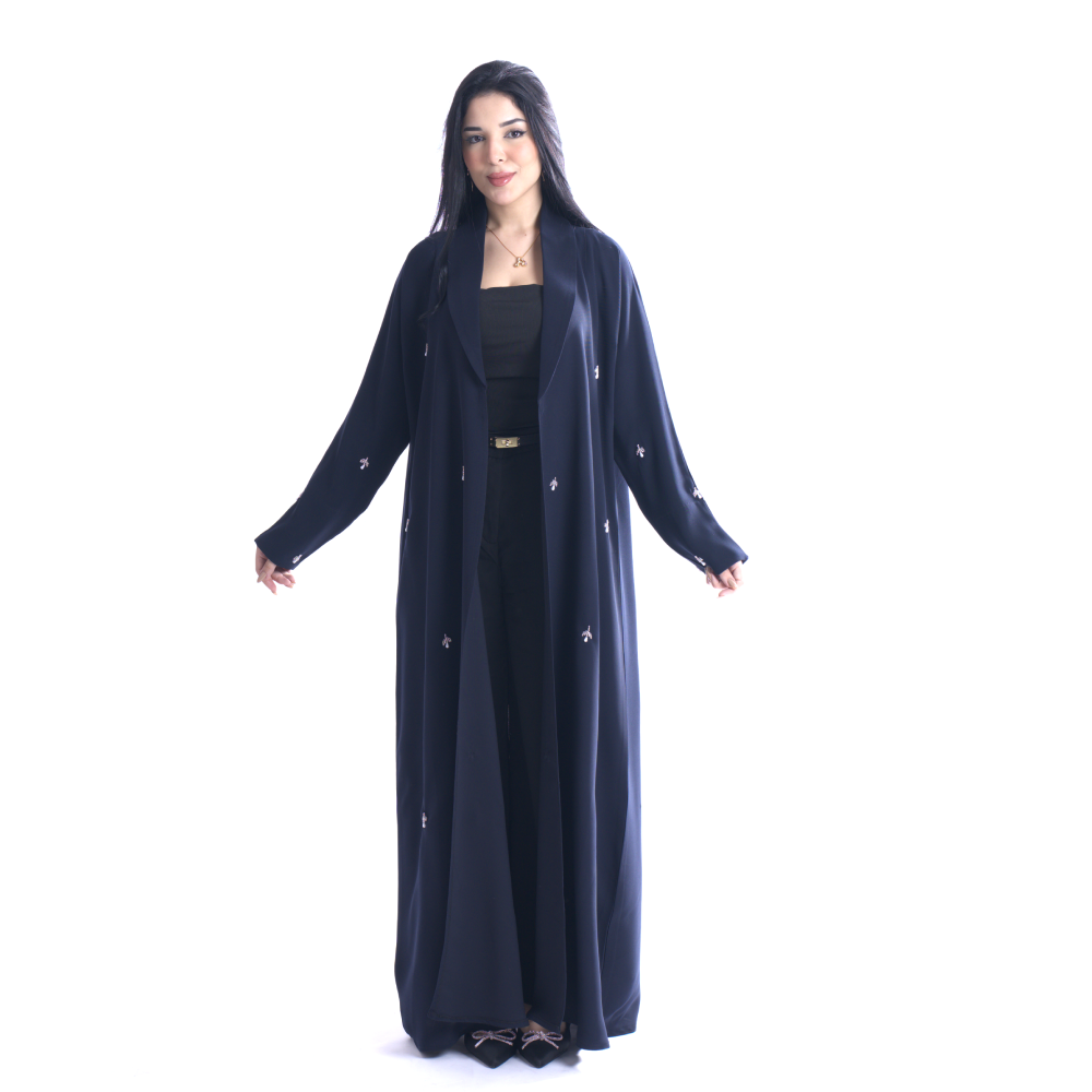عباية شتوية بتطريز شك يدوي