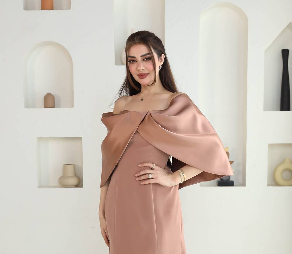 فستان سهرة كريب بلون الموكا موس اوف شولدر