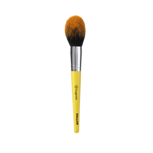 Bugenia Professional Highlighter Brush for Application and Blending BG2153