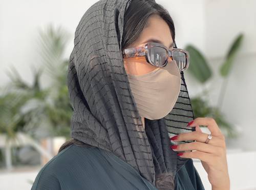 طرحه باللون الزيتي 