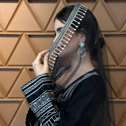 طرحة فقط 