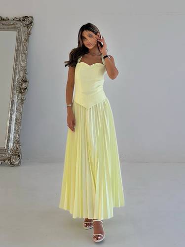Yellow dress
