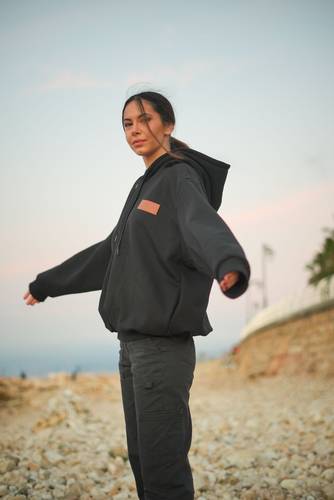 BLACK HOODIE 