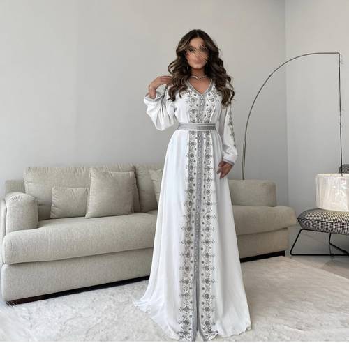  White kaftan