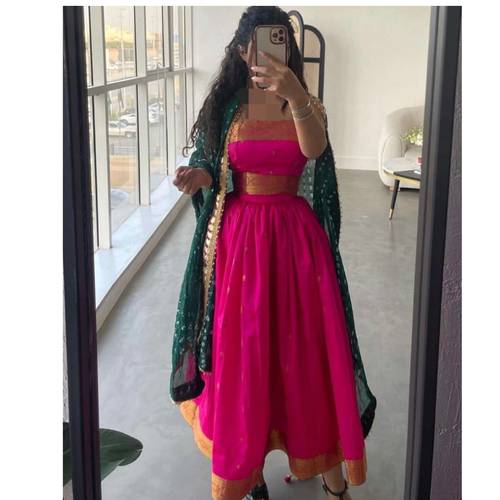 fushia saree