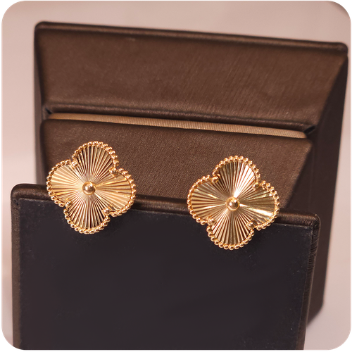Gold Earring - 18K