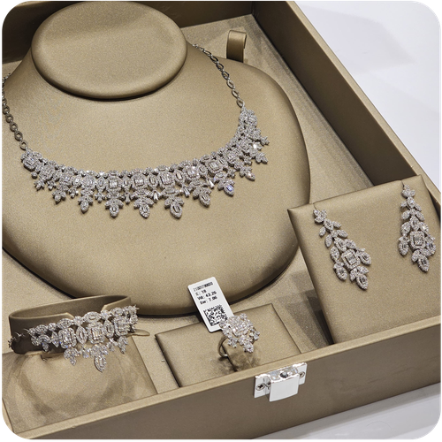 White Gold Set - 18K